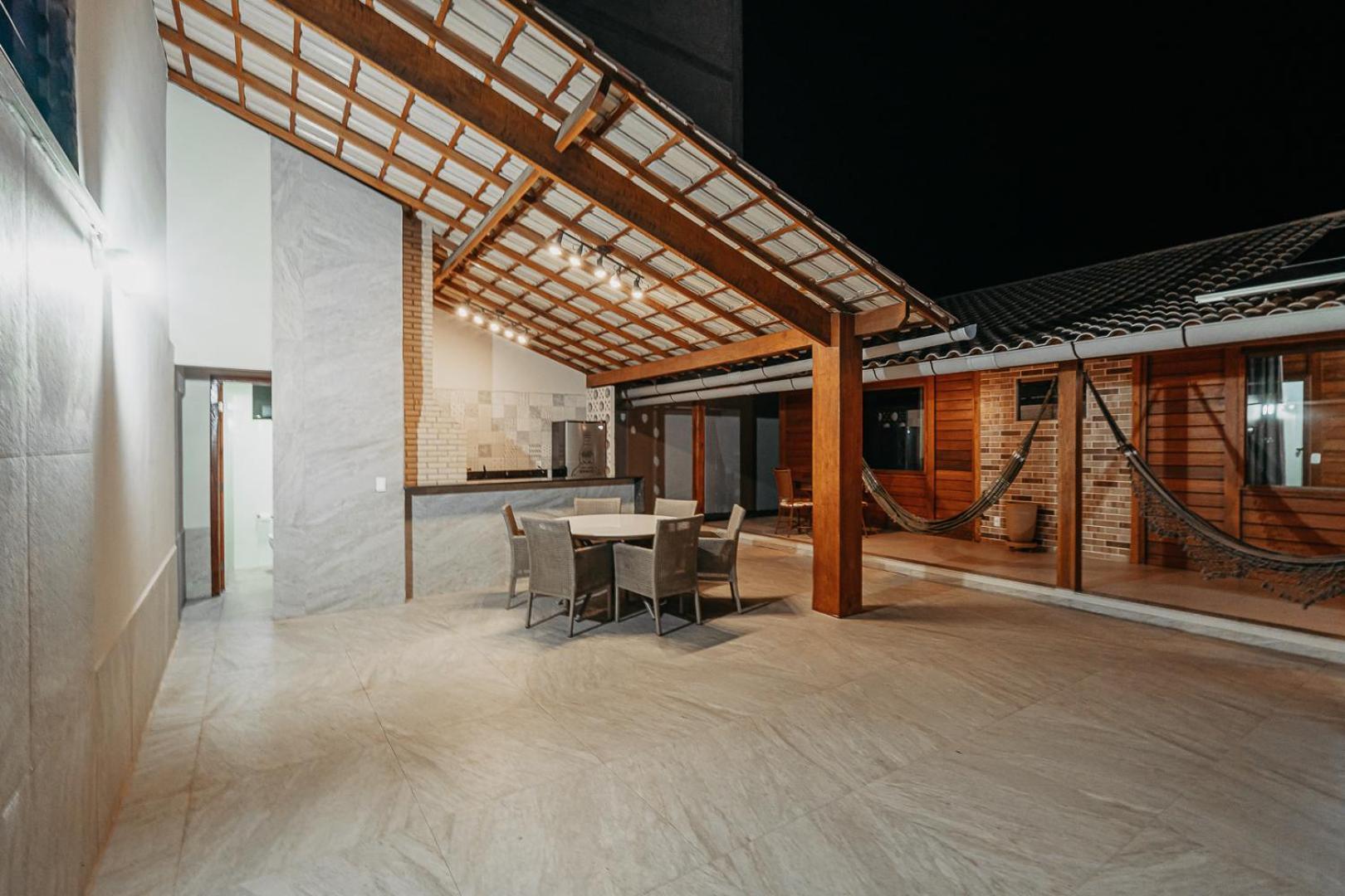 Casadecastelhanos, Quadra Do Mar De Castelhanos, 4 Suites Com Ar, Churrasqueira, Piscina, Hidromassagem, Cozinha Integrada Gourmet Ideal Para Familia E Amigos 안치에타 외부 사진