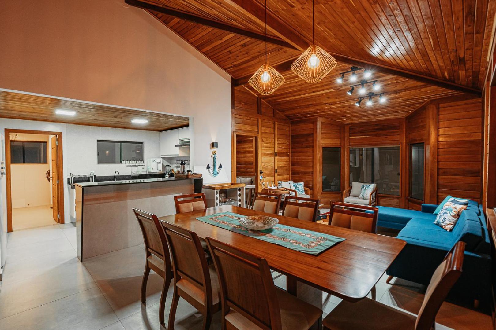 Casadecastelhanos, Quadra Do Mar De Castelhanos, 4 Suites Com Ar, Churrasqueira, Piscina, Hidromassagem, Cozinha Integrada Gourmet Ideal Para Familia E Amigos 안치에타 외부 사진