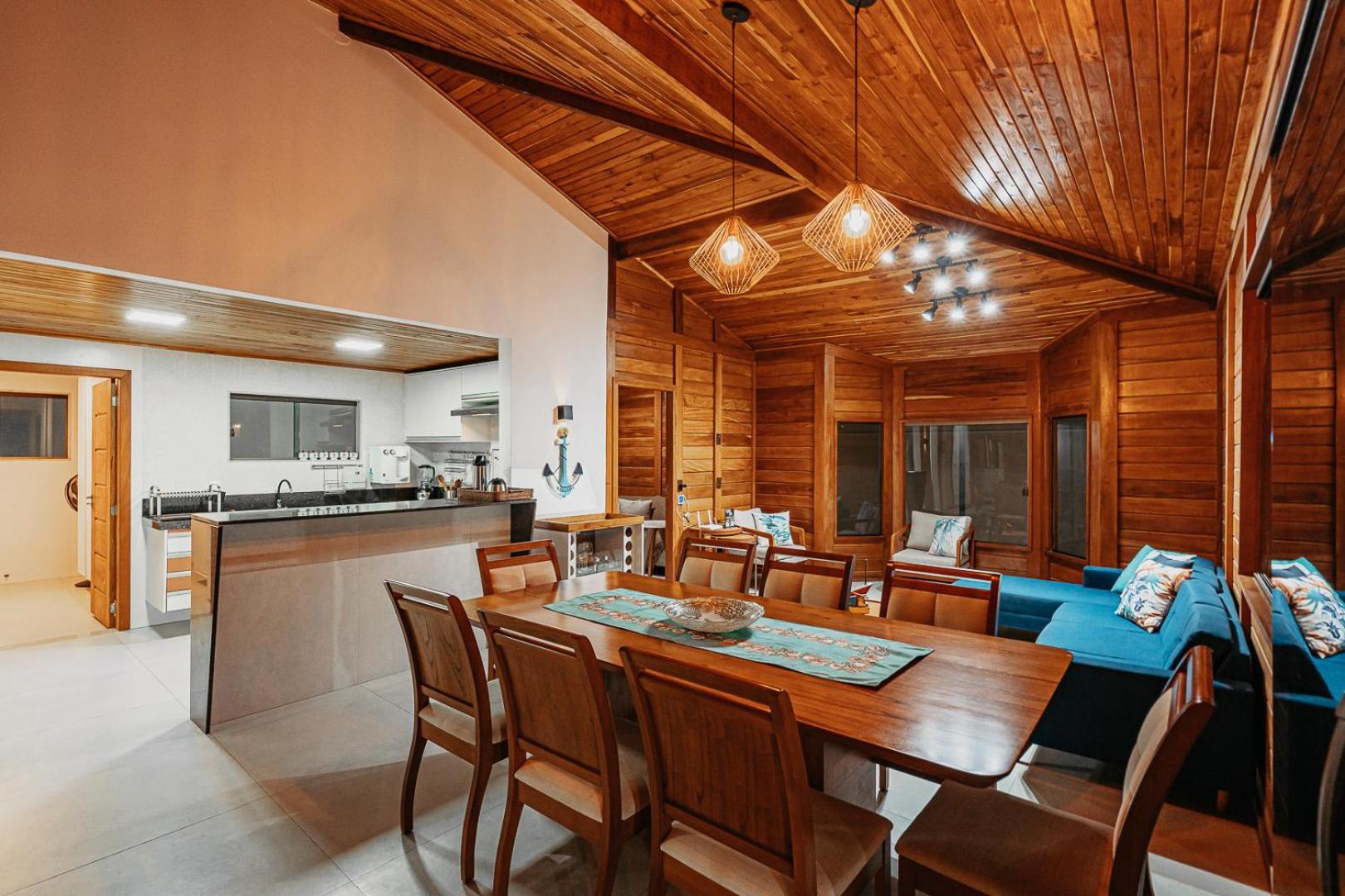 Casadecastelhanos, Quadra Do Mar De Castelhanos, 4 Suites Com Ar, Churrasqueira, Piscina, Hidromassagem, Cozinha Integrada Gourmet Ideal Para Familia E Amigos 안치에타 외부 사진