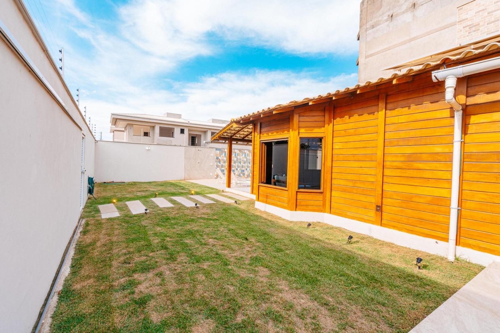 Casadecastelhanos, Quadra Do Mar De Castelhanos, 4 Suites Com Ar, Churrasqueira, Piscina, Hidromassagem, Cozinha Integrada Gourmet Ideal Para Familia E Amigos 안치에타 외부 사진