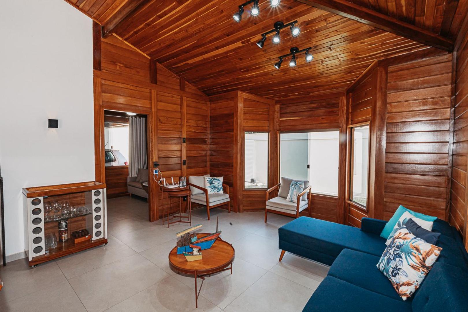 Casadecastelhanos, Quadra Do Mar De Castelhanos, 4 Suites Com Ar, Churrasqueira, Piscina, Hidromassagem, Cozinha Integrada Gourmet Ideal Para Familia E Amigos 안치에타 외부 사진