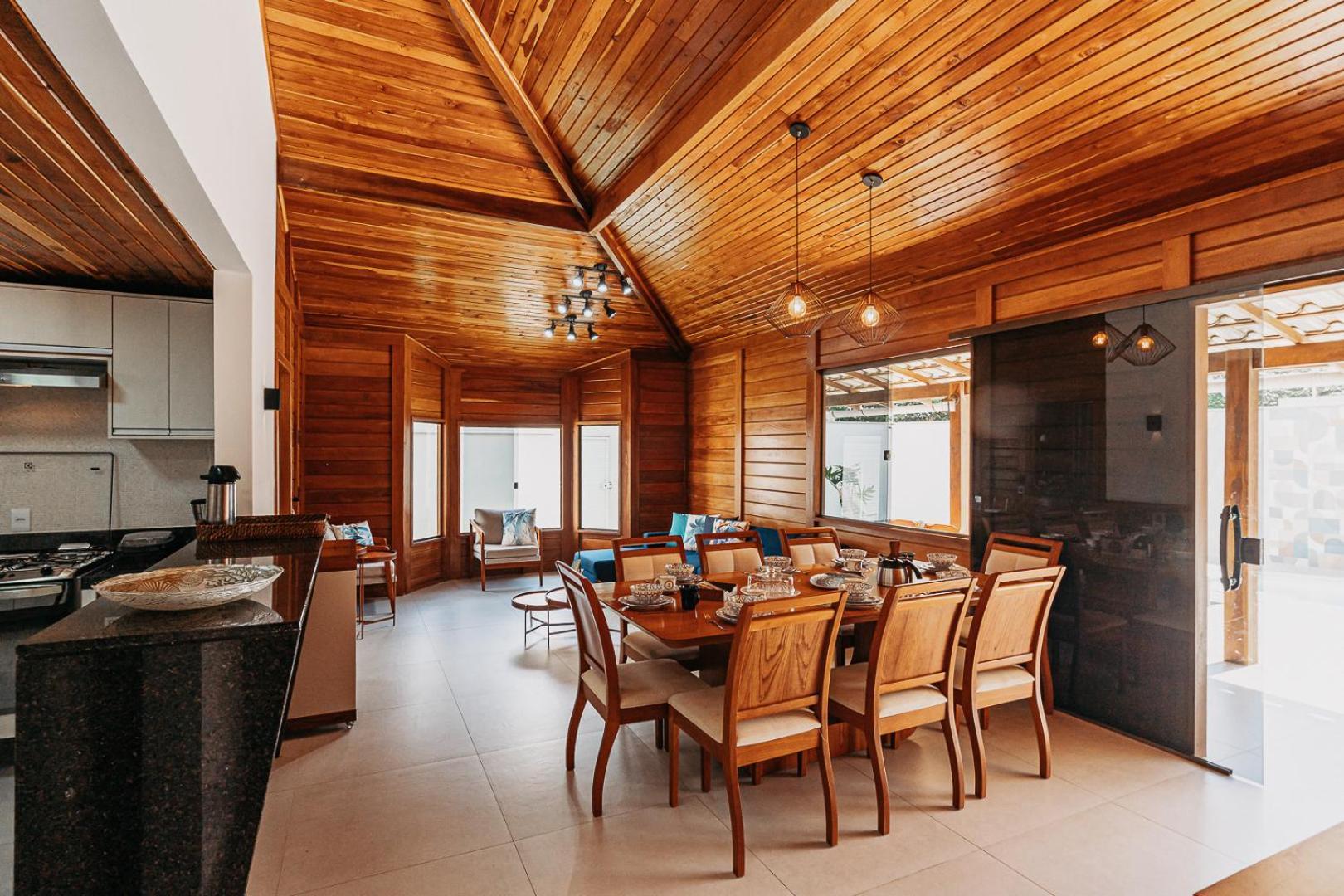 Casadecastelhanos, Quadra Do Mar De Castelhanos, 4 Suites Com Ar, Churrasqueira, Piscina, Hidromassagem, Cozinha Integrada Gourmet Ideal Para Familia E Amigos 안치에타 외부 사진
