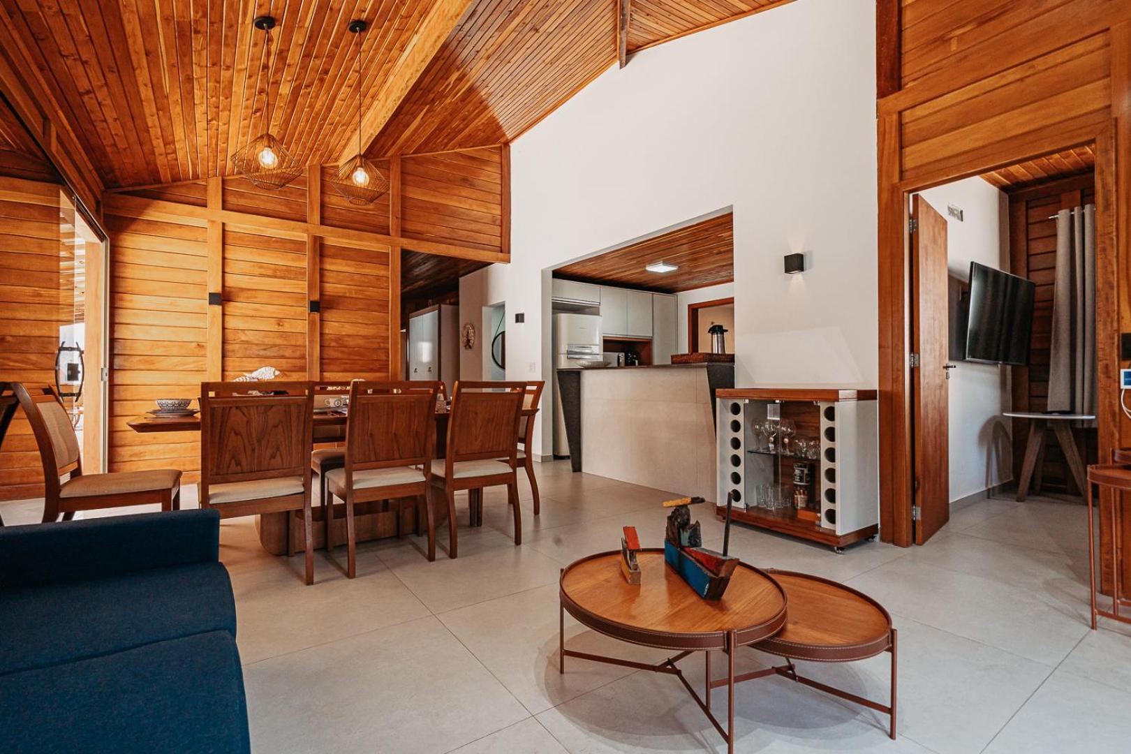 Casadecastelhanos, Quadra Do Mar De Castelhanos, 4 Suites Com Ar, Churrasqueira, Piscina, Hidromassagem, Cozinha Integrada Gourmet Ideal Para Familia E Amigos 안치에타 외부 사진
