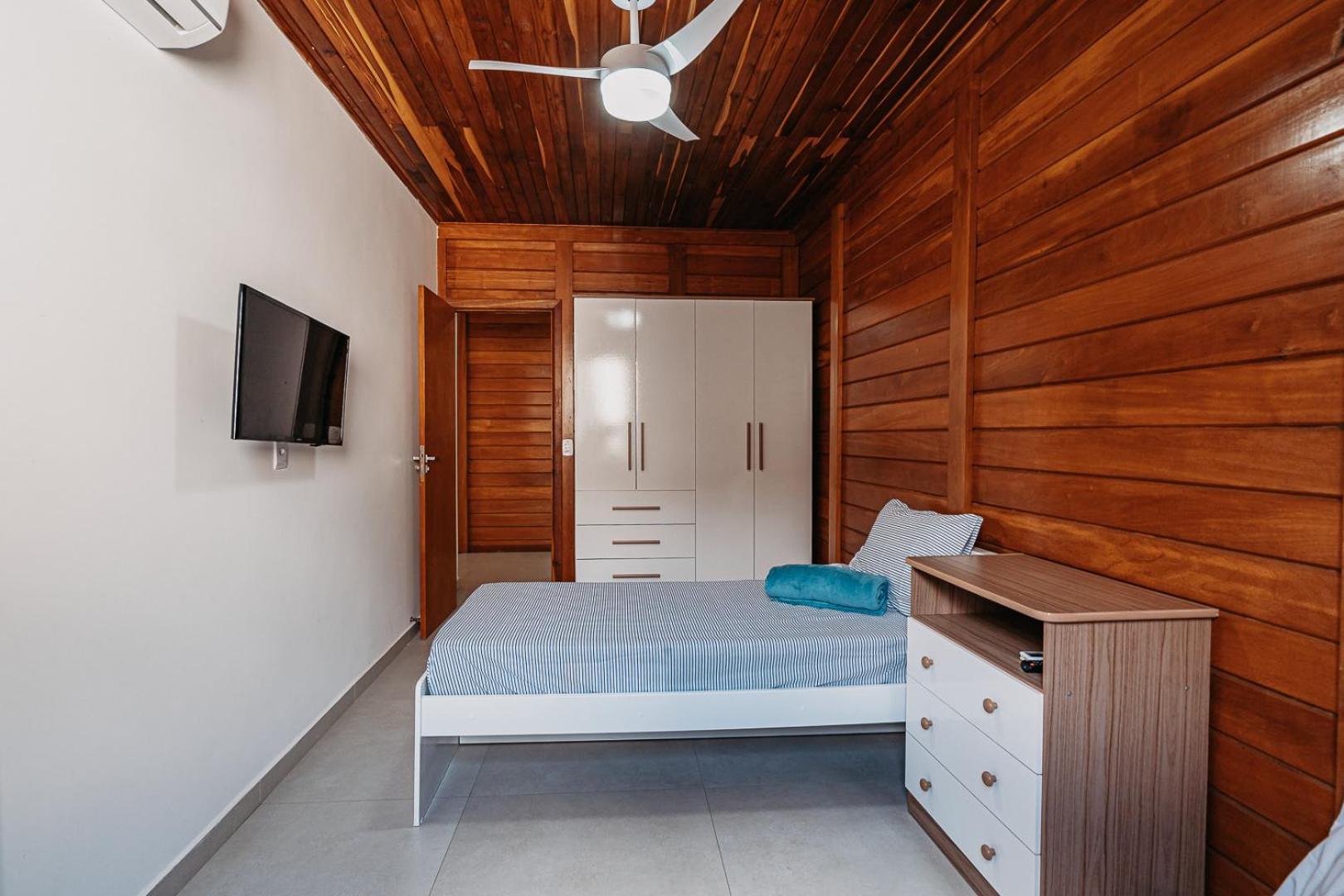 Casadecastelhanos, Quadra Do Mar De Castelhanos, 4 Suites Com Ar, Churrasqueira, Piscina, Hidromassagem, Cozinha Integrada Gourmet Ideal Para Familia E Amigos 안치에타 외부 사진